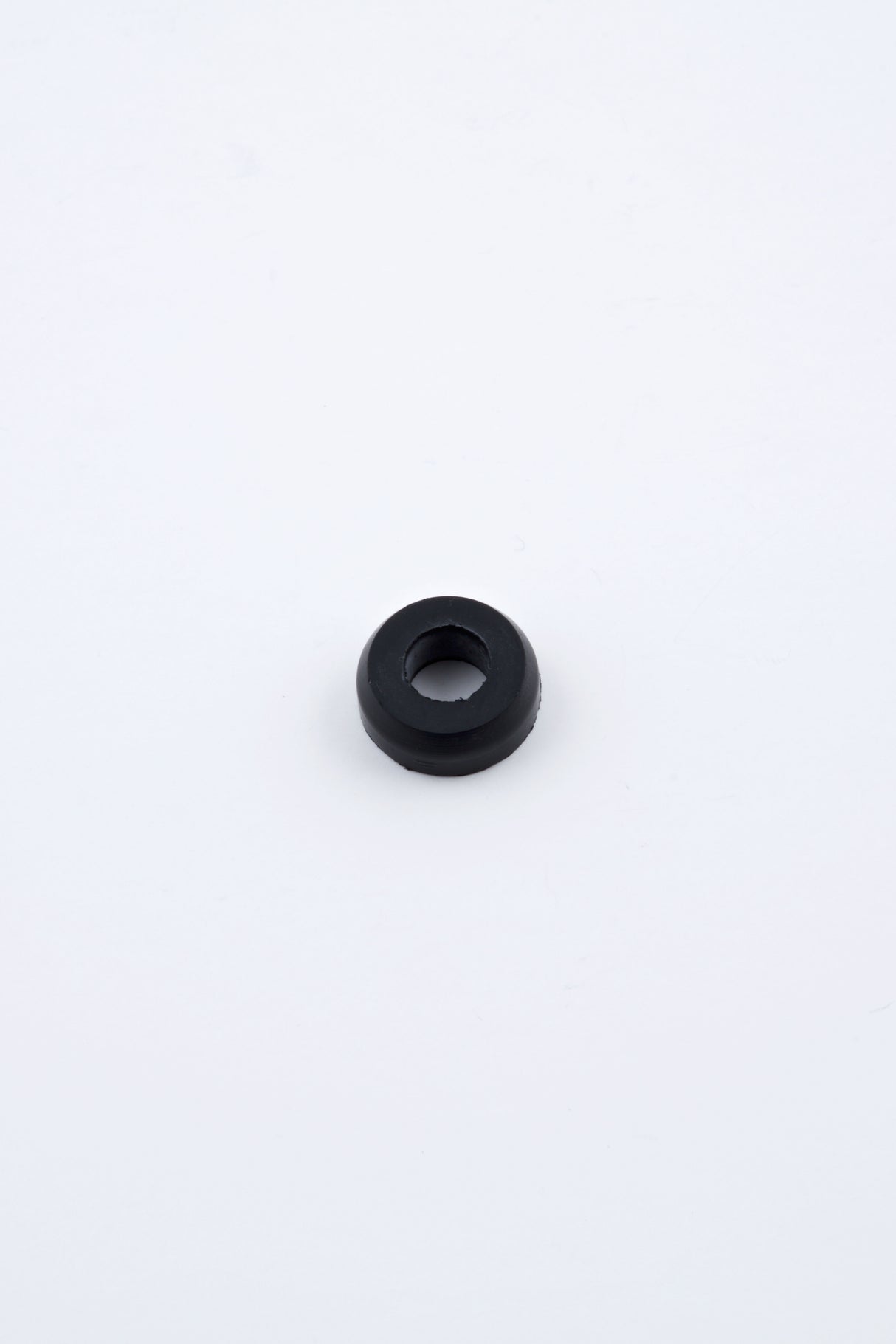 Yamaha 66M-11328-00-00 - Grommet,anode