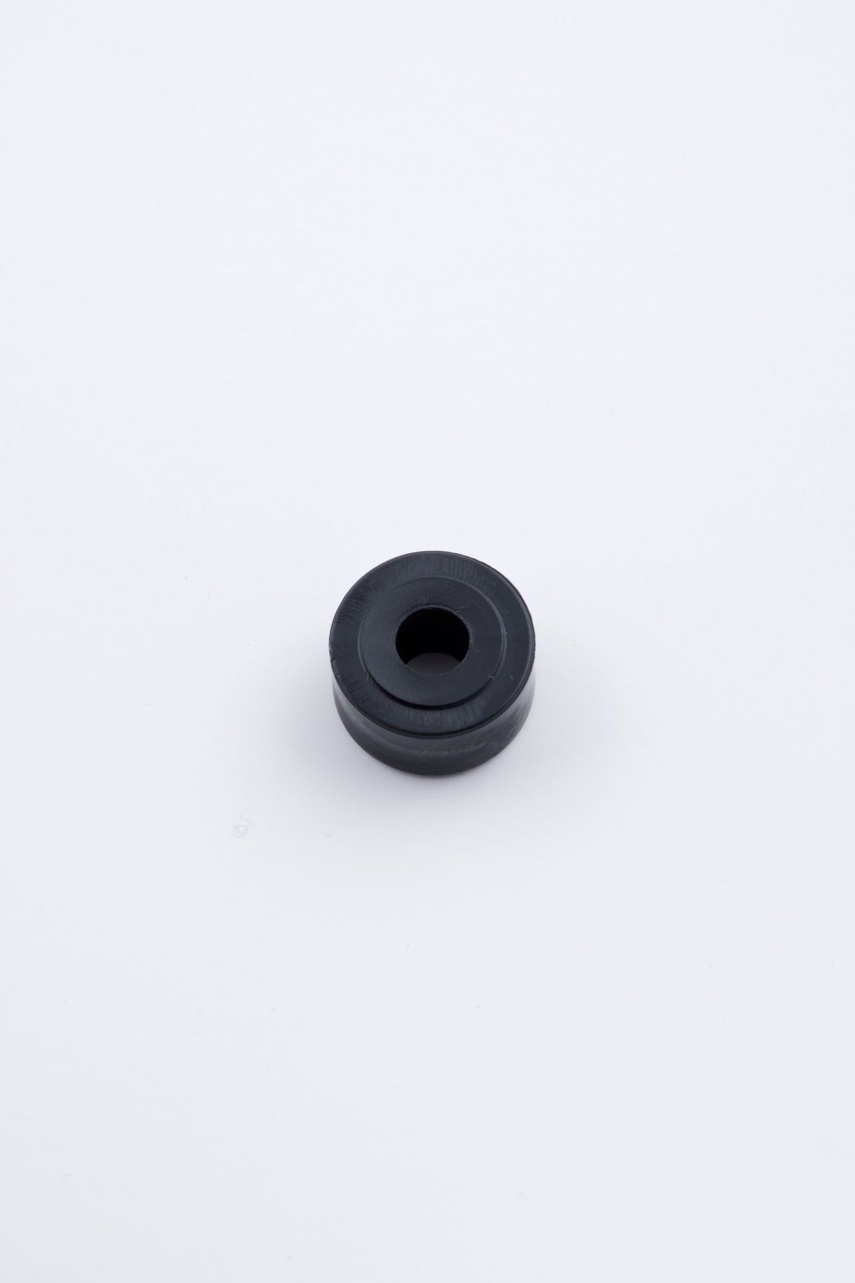 Yamaha 688-44122-00-00 - Bushing,shft.rod