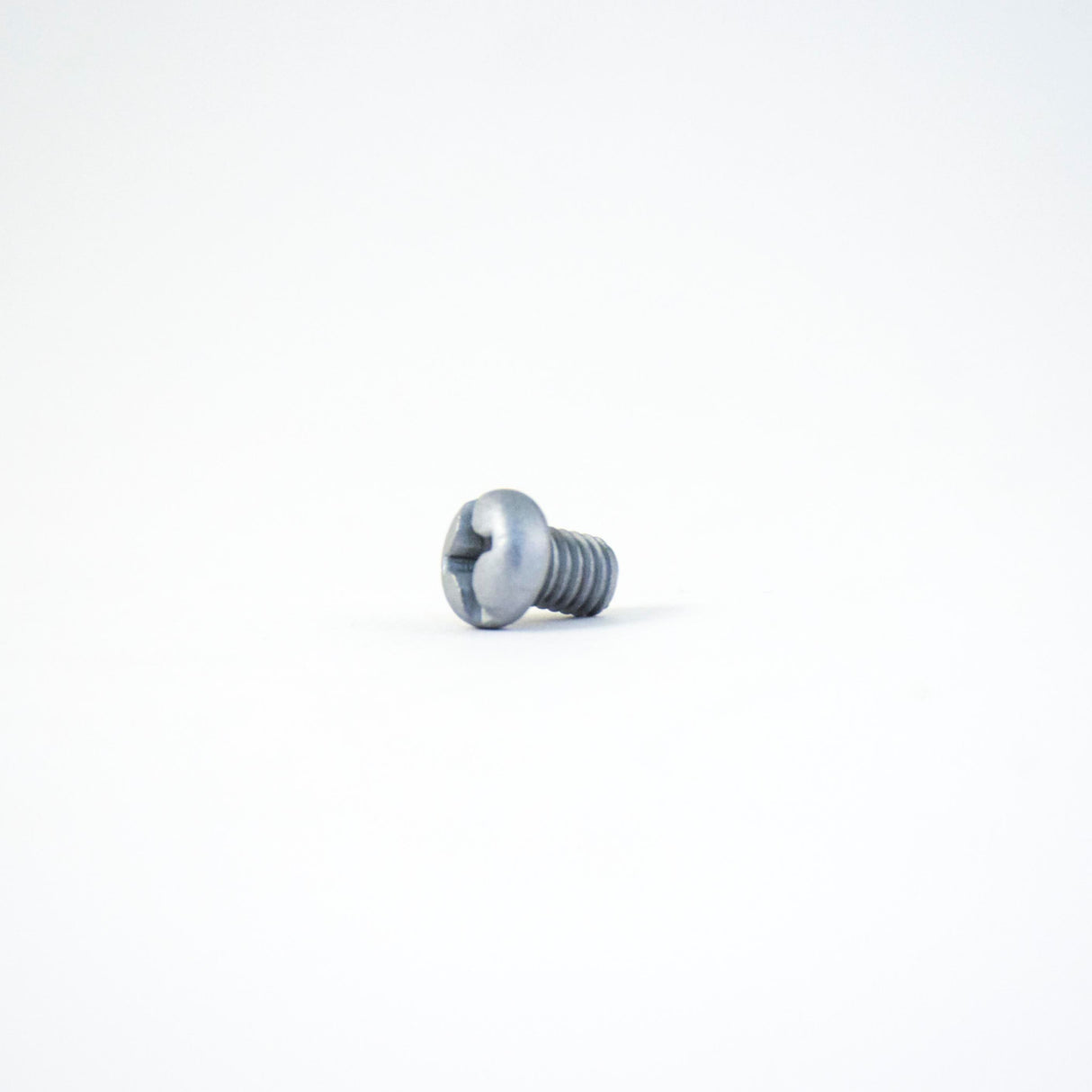 Yamaha 97885-06008-00 - Screw, pan head